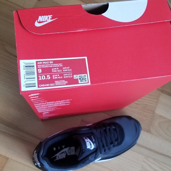 NIKE Air Max 90's Iron/Smoke Grey & White NWT - Picture 2 of 6